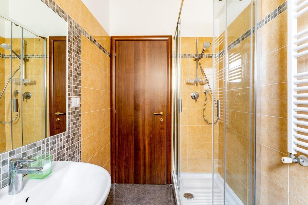 Casa Vacanze Alessio Rom Exteriör bild